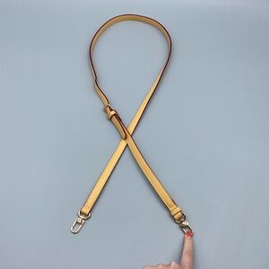 Non Branded "vachetta" strap